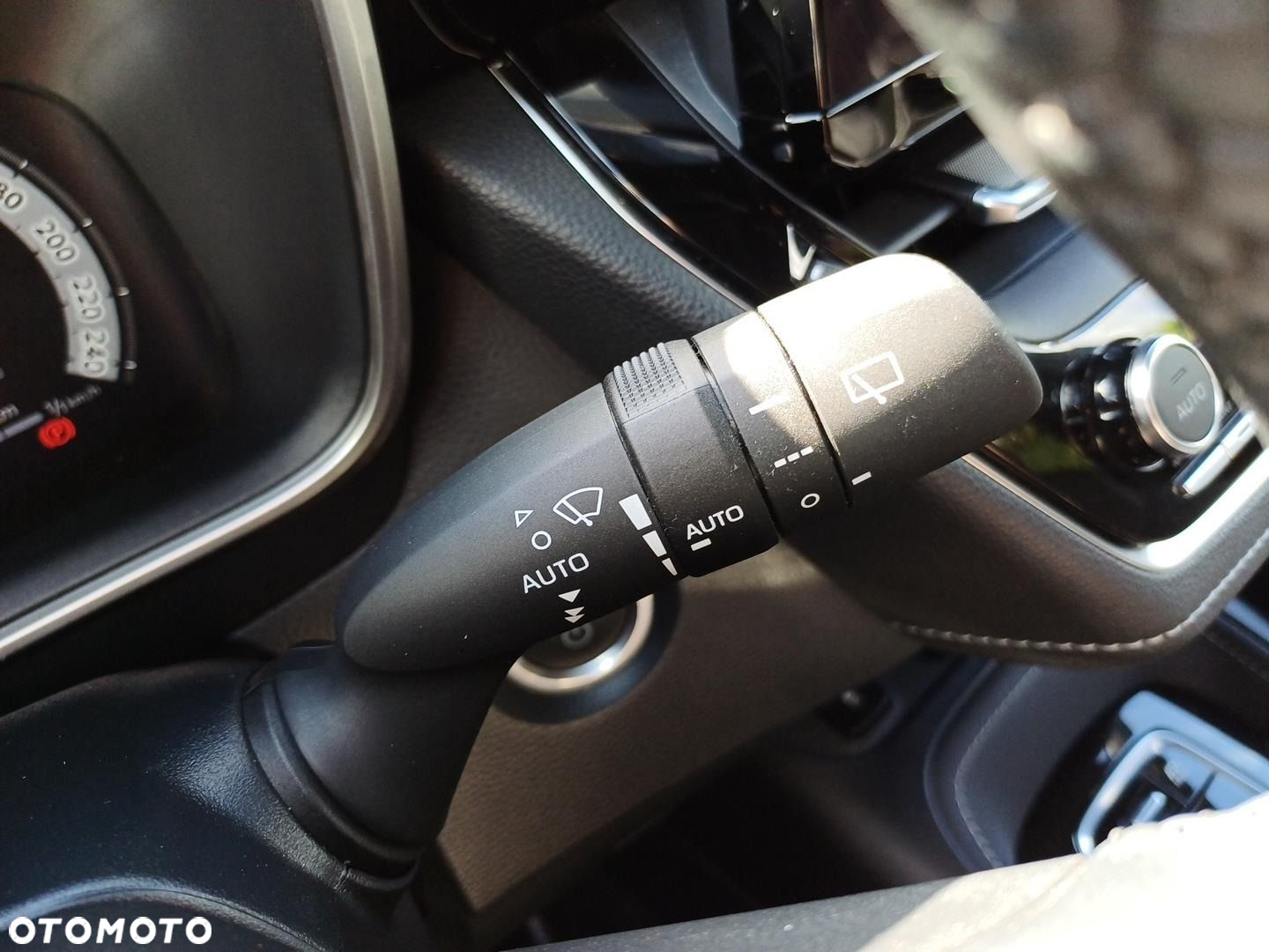 Toyota Corolla 1.8 Hybrid Style - 21