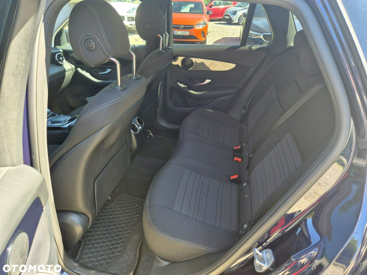 Mercedes-Benz GLC - 23