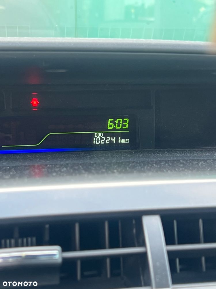 Toyota Prius 1.8 HSD Active - 12
