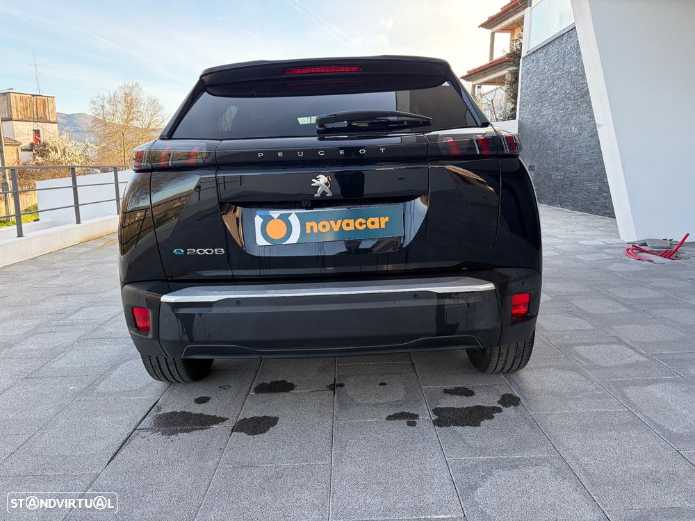 Peugeot e-2008 Allure Pack - 4
