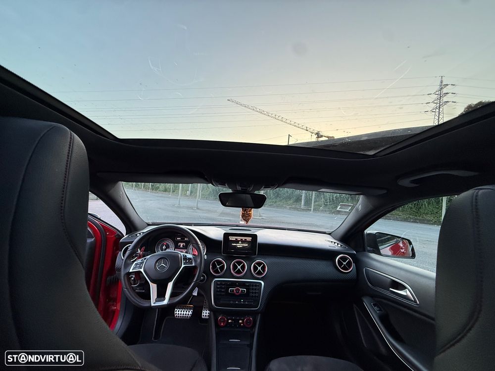 Mercedes-Benz A 200 d AMG Line - 15