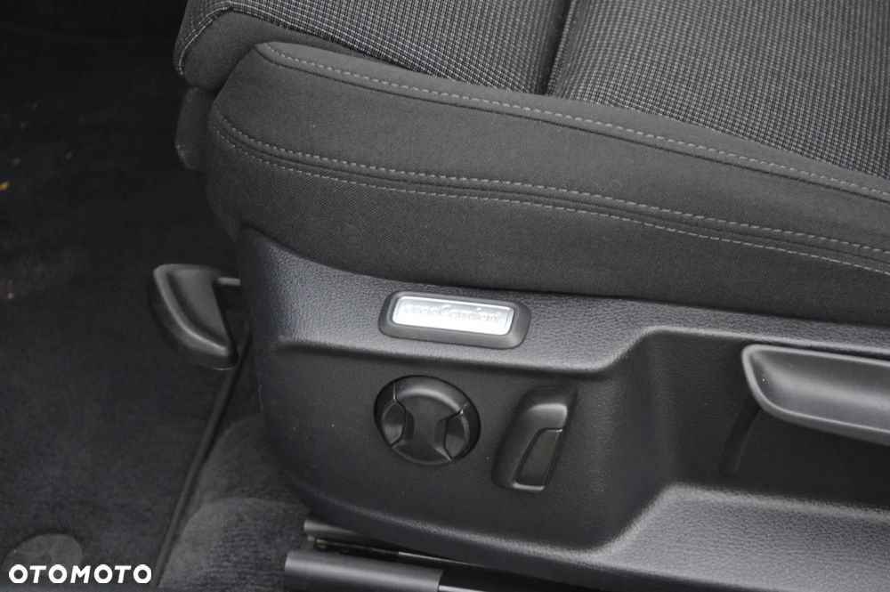Volkswagen Passat 2.0 TDI BMT Comfortline - 9
