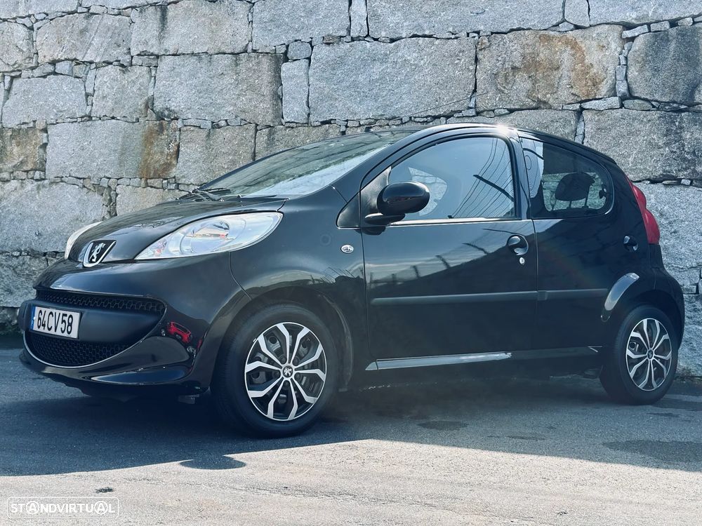 Peugeot 107 1.0 Trendy - 3