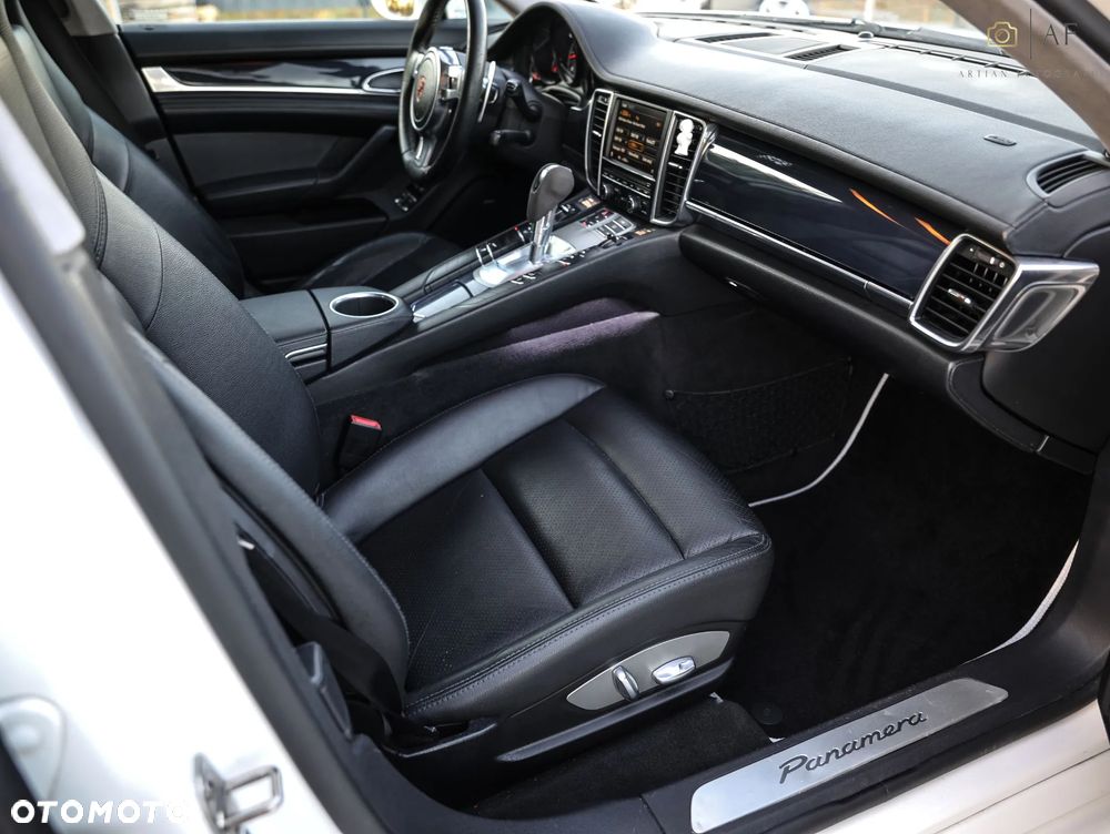 Porsche Panamera Diesel - 25