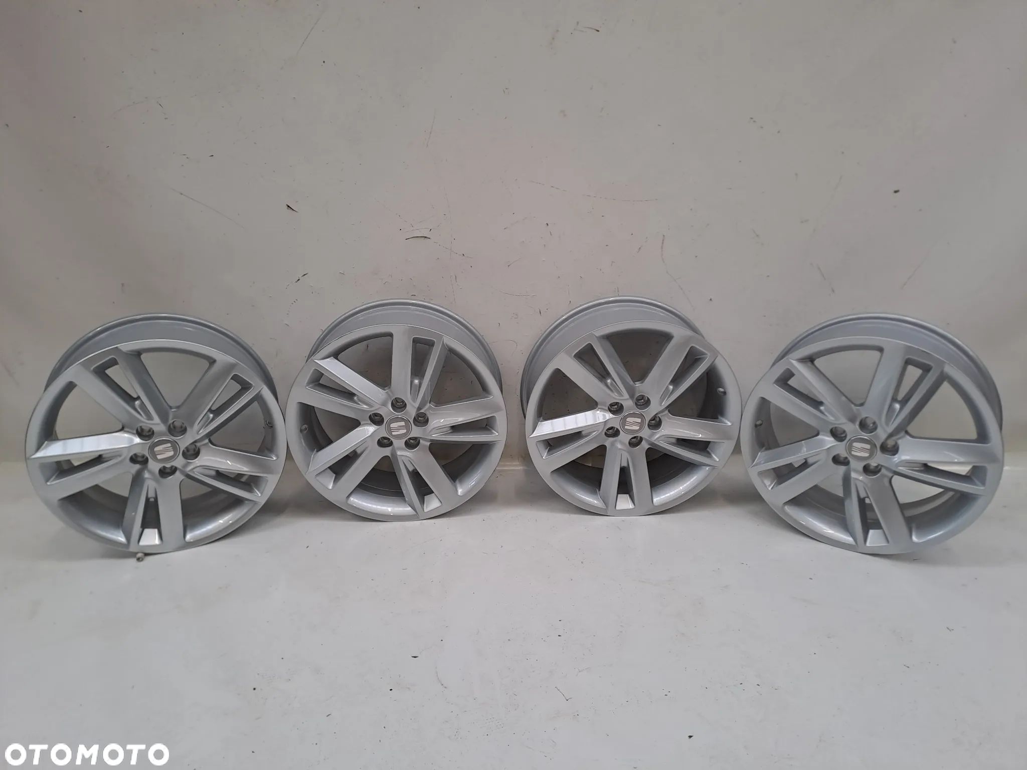 FELGI ALUMINIOWE 5x100 6.5Jx17 CALI ET48 6F9601025 SEAT ARONA IBIZA AUDI SEAT SKODA VW DEMO Komplet - 1