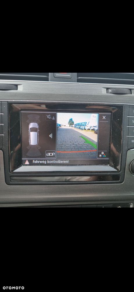 Volkswagen Golf 1.6 TDI BlueMotion Technology Comfortline - 8