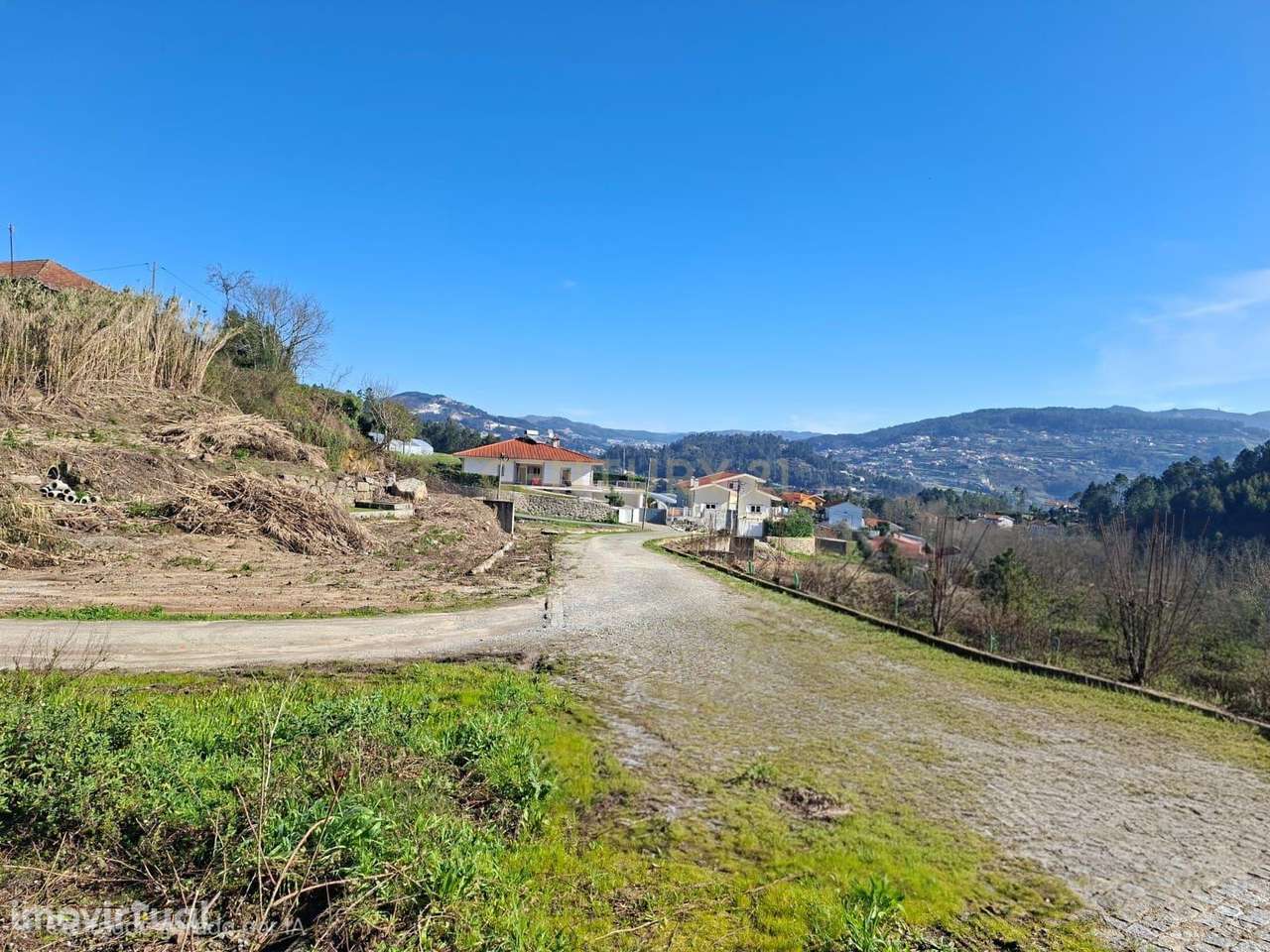 Moradia V3 Isolada em Fornos, Castelo de Paiva Lote 4 - Grande imagem: 5/9