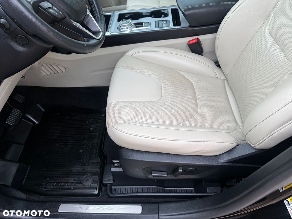 Ford Edge - 14