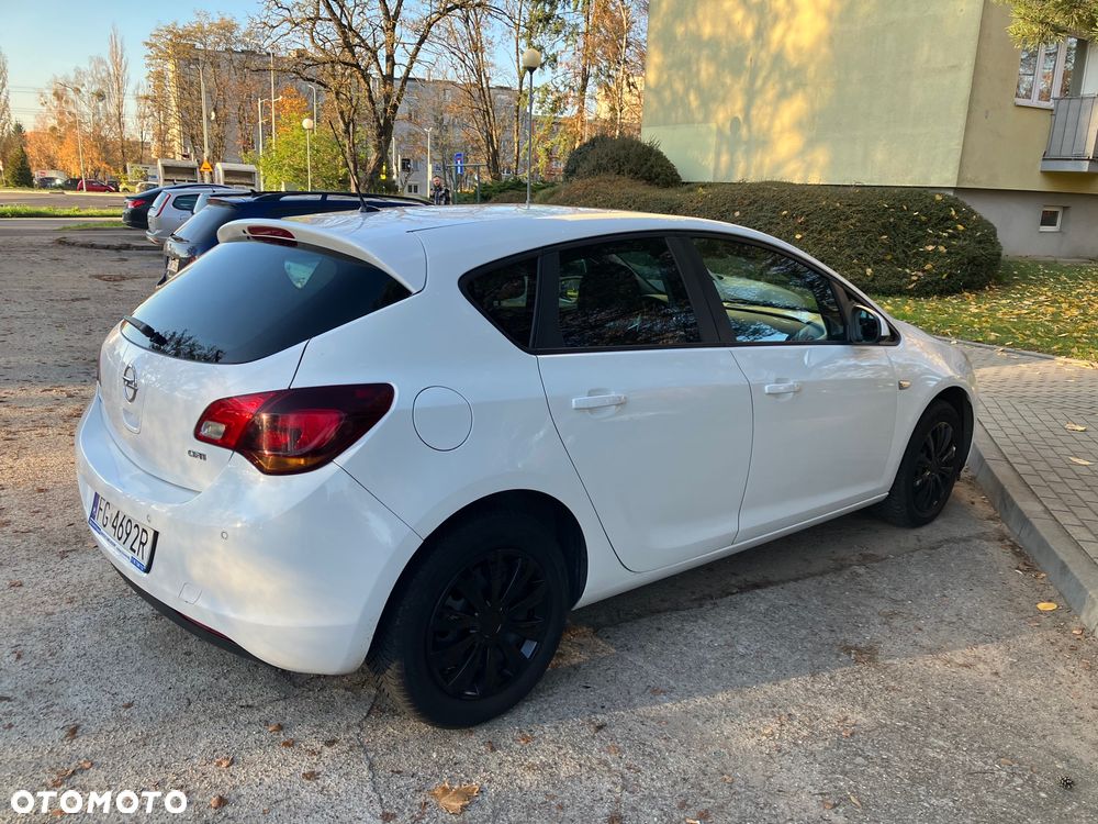 Opel Astra 1.7 CDTI - 4