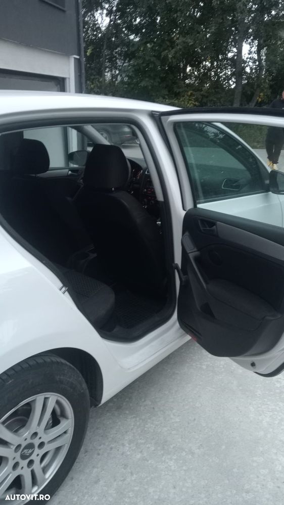 Volkswagen Golf - 5