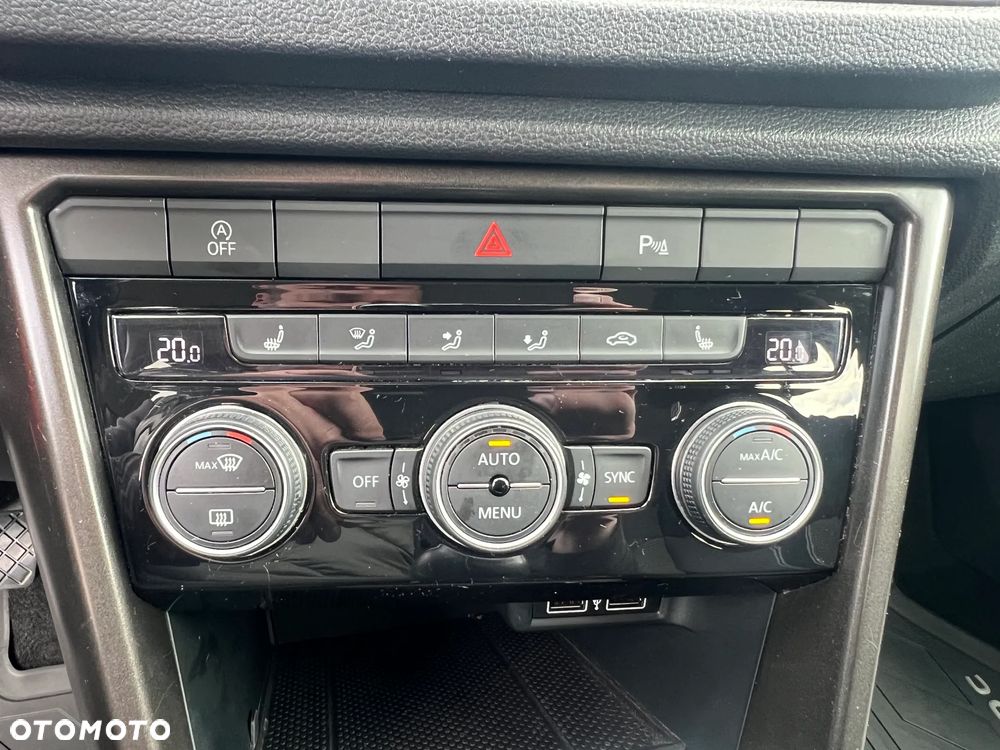 Volkswagen T-Roc 1.0 TSI Style - 15