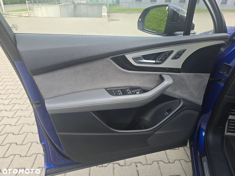 Audi SQ7 - 22