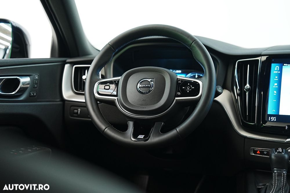 Volvo XC 60 D4 Geartronic RDesign - 17