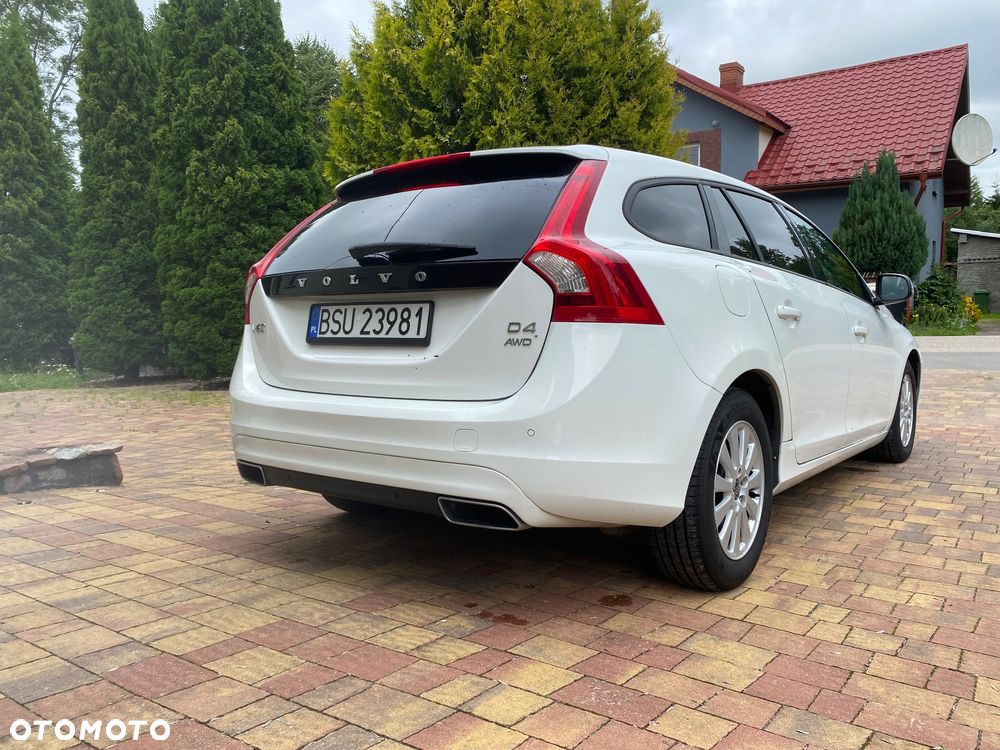 Volvo V60 D4 AWD Kinetic - 8
