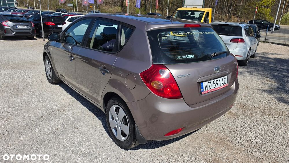 Kia Ceed 1.6 Crdi Comfort - 3