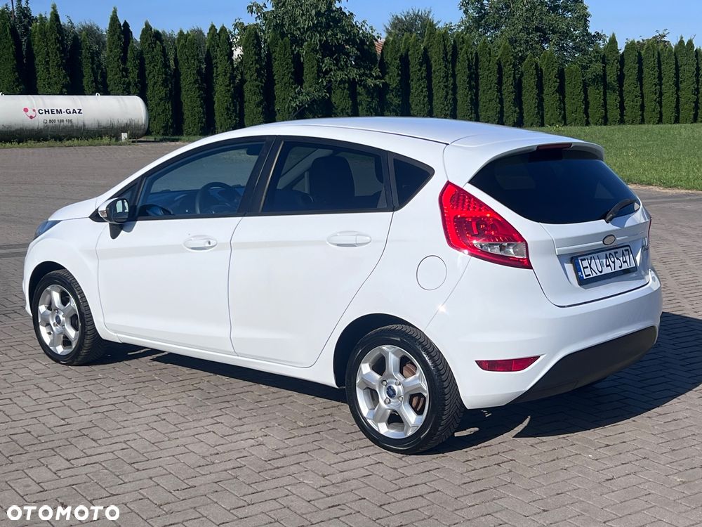 Ford Fiesta 1.4 Champions Edition - 6