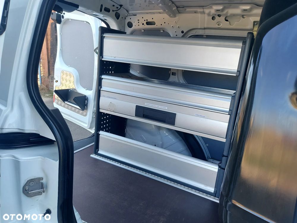 Ford COURIER - 13