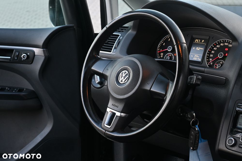 Volkswagen Touran 1.4 TSI Comfortline DSG - 35