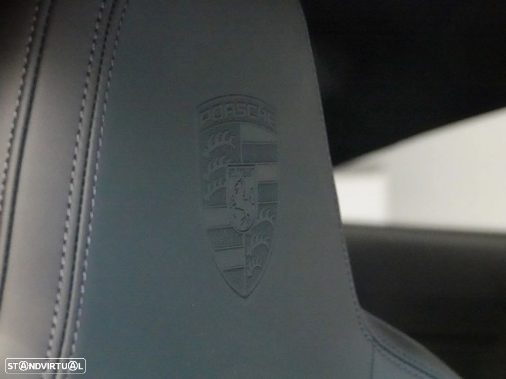 Porsche 911 (992) GT3 Touring Package PDK - 26