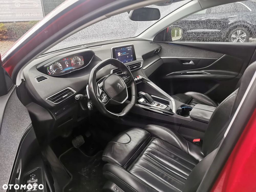 Peugeot 3008 1.2 PureTech Road Trip S&S EAT8 - 11