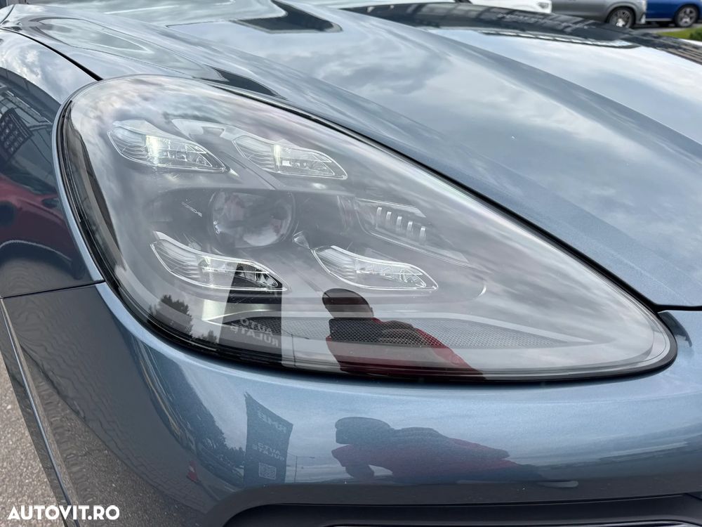 Porsche Cayenne - 20