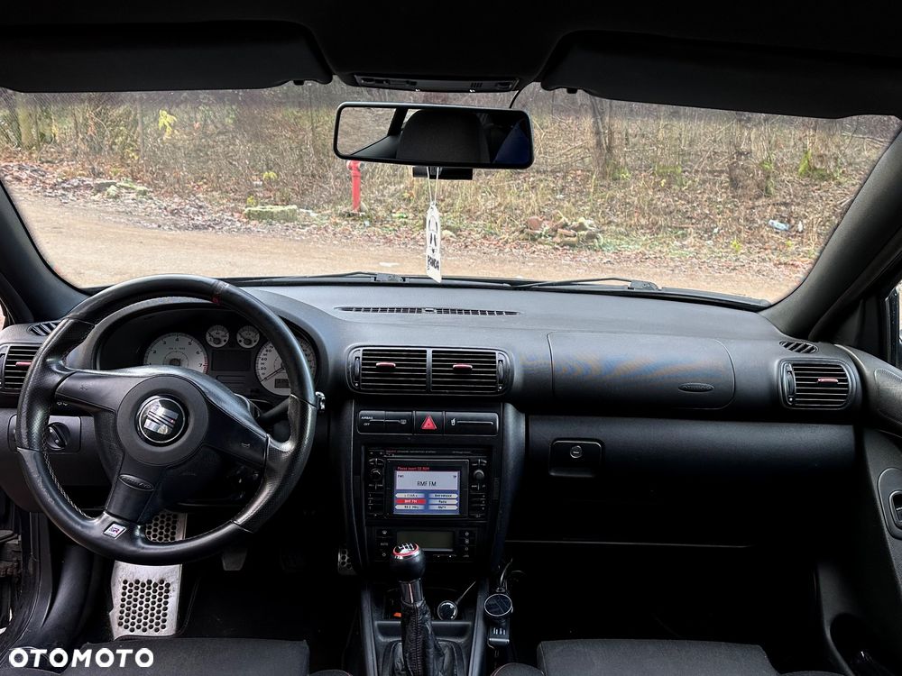 Seat Leon 1.8T Cupra R - 9