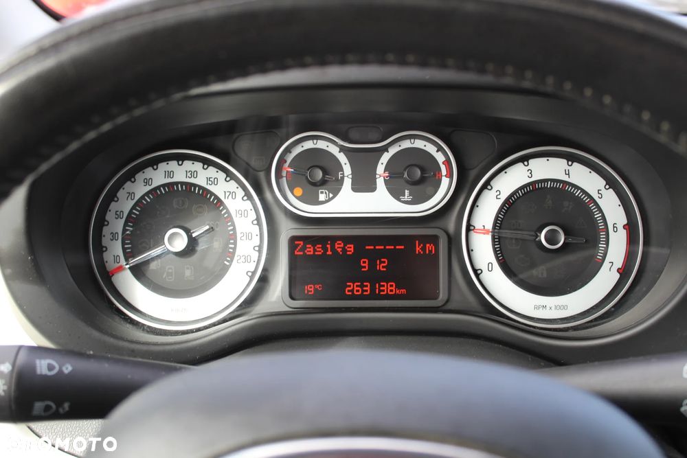 Fiat 500L - 7