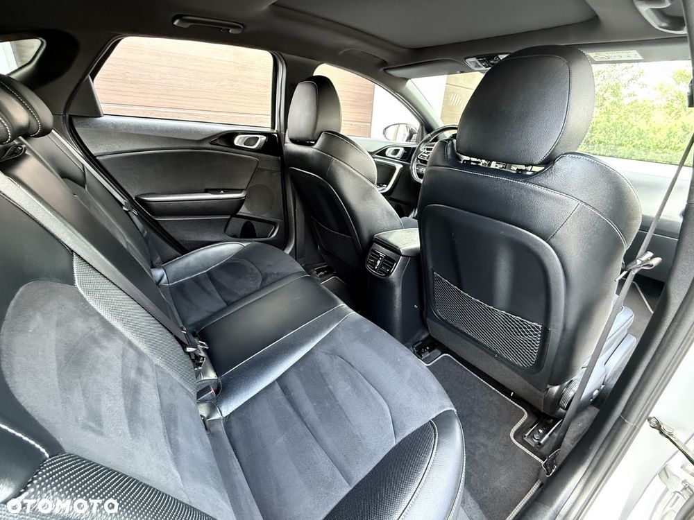Kia ProCeed 1.5 T-GDI OPF GT LINE - 27
