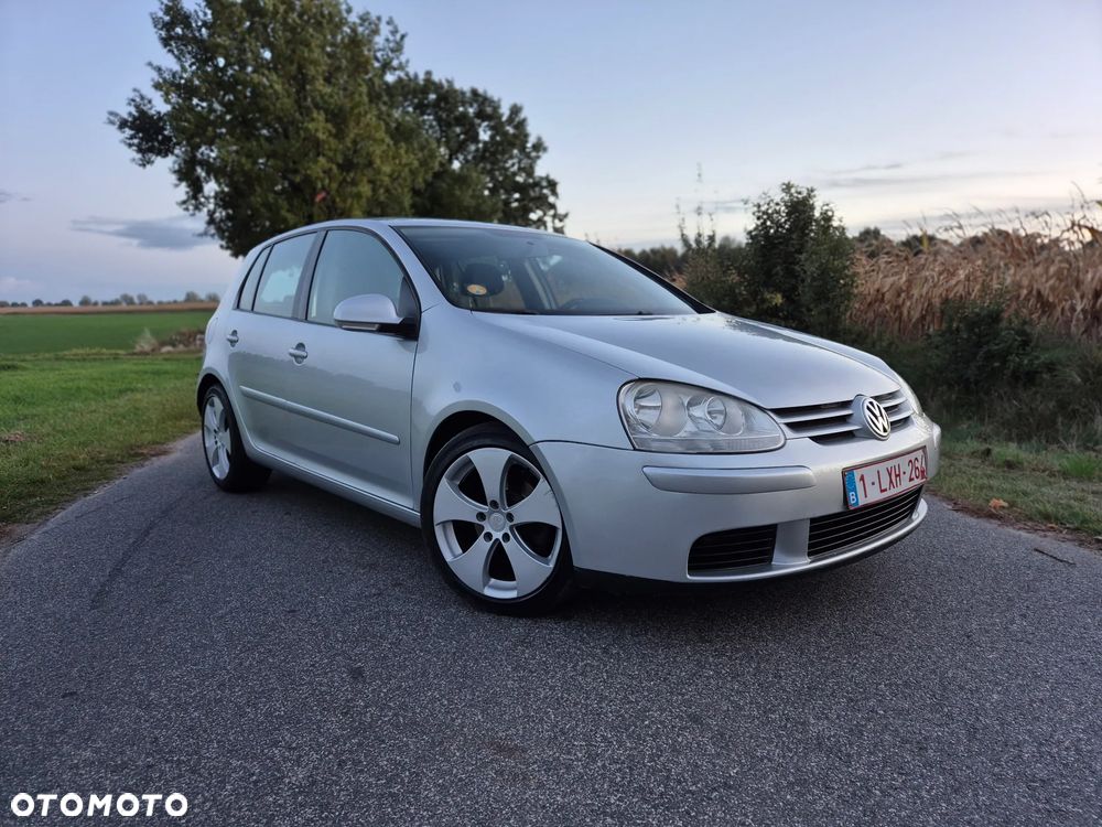Volkswagen Golf - 2