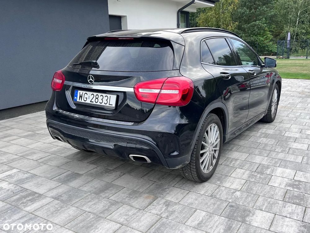 Mercedes-Benz GLA 250 4-Matic AMG Line - 2