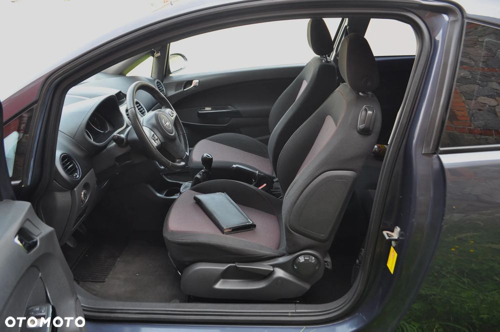 Opel Corsa 1.4 16V Enjoy - 20