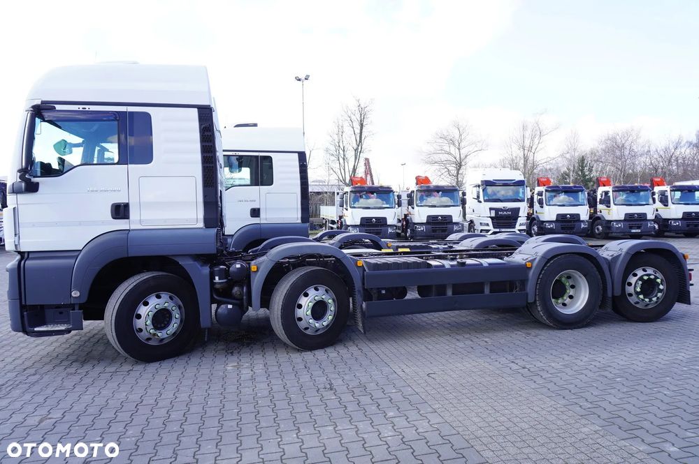 MAN TGS 35.420 8×2 / Chassis 6.4 m / 3 steered axles / 3 units - 6