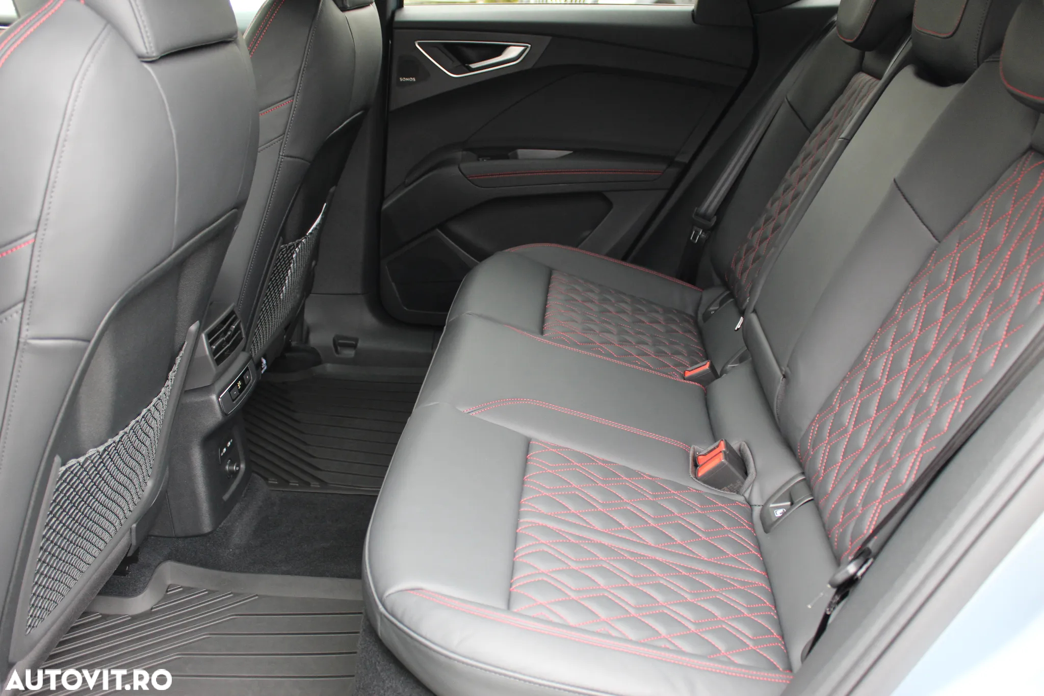 Audi Q4 Sportback e-tron 50 quattro - 12