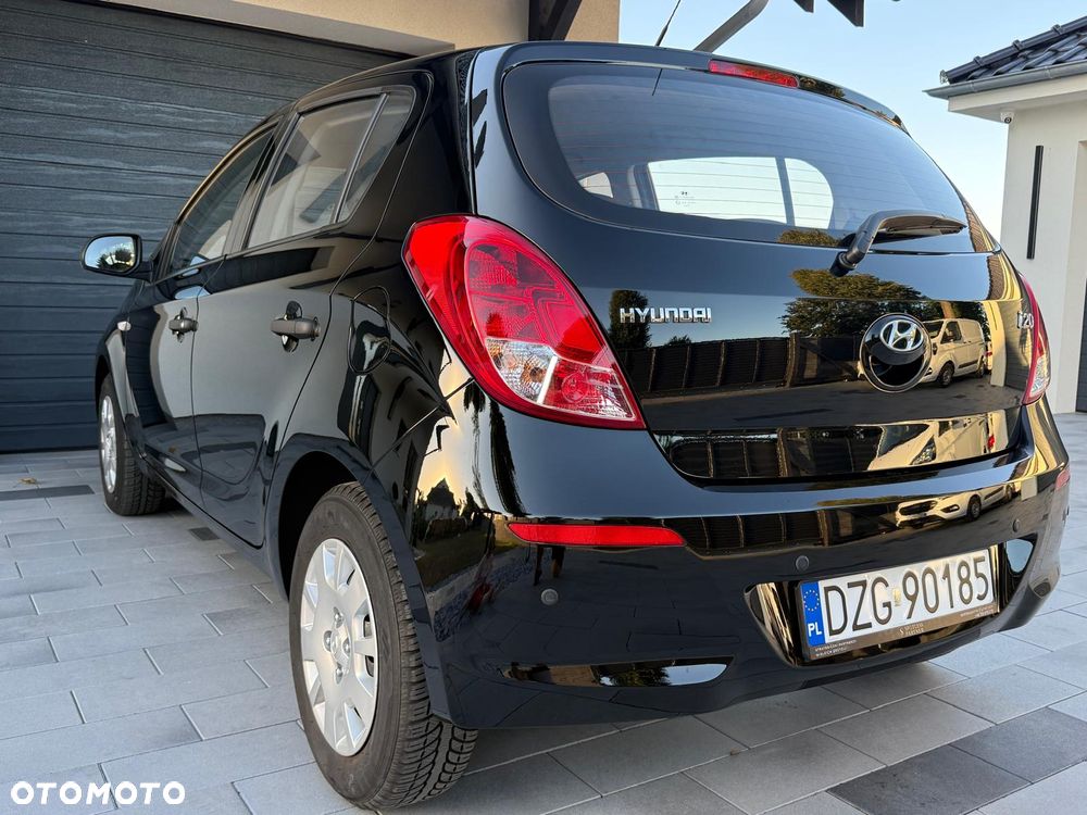 Hyundai i20 1.2 Intro Edition - 17