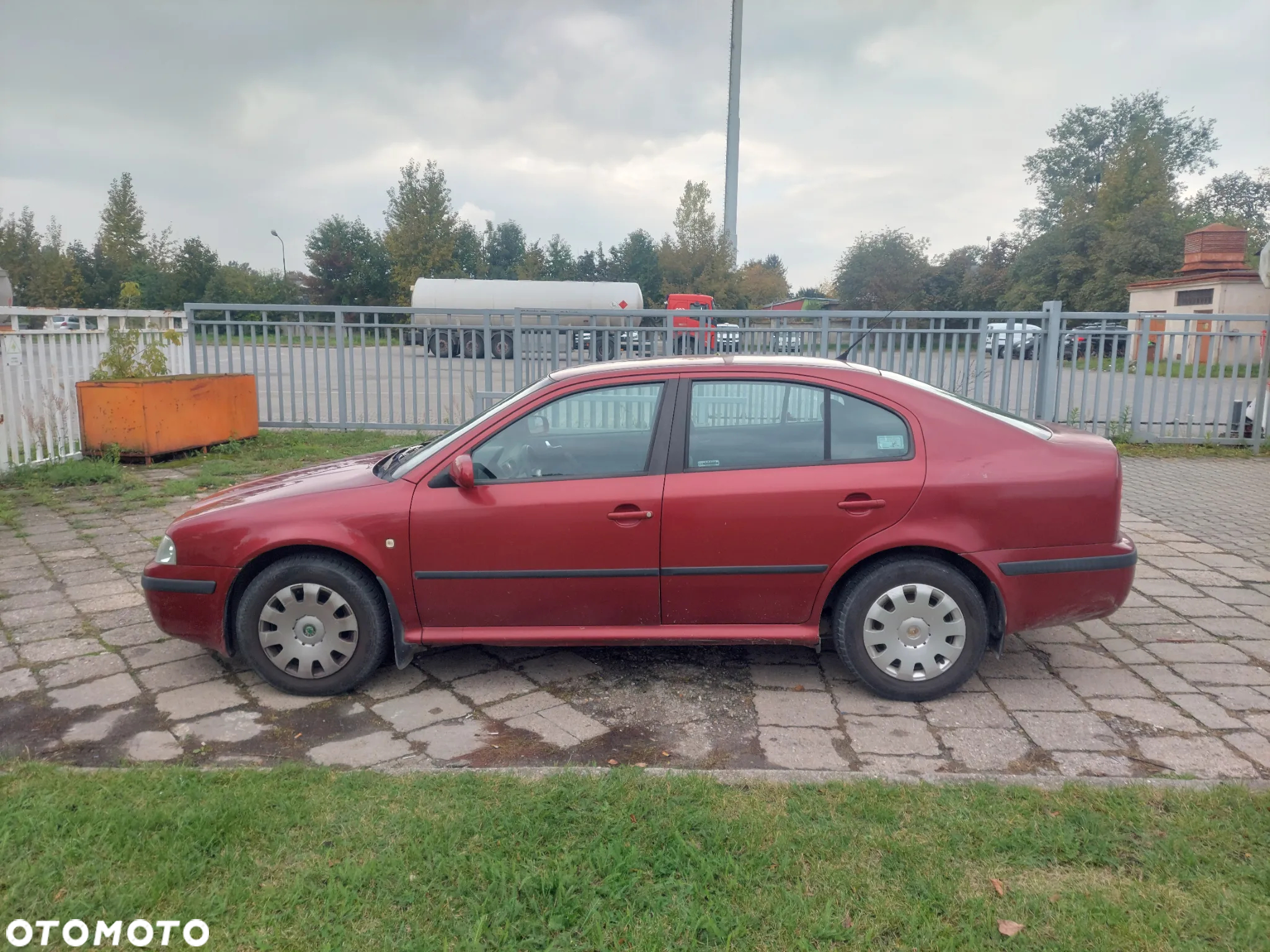 Skoda Octavia 1.6 Tour - 2