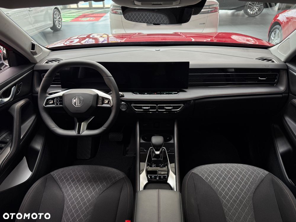 MG HS 1.5 T-GDI Excite DCT - 25