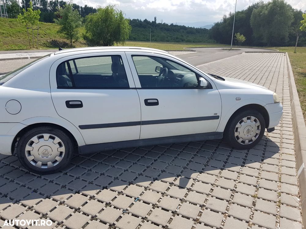Opel Astra Classic 1.4i - 3