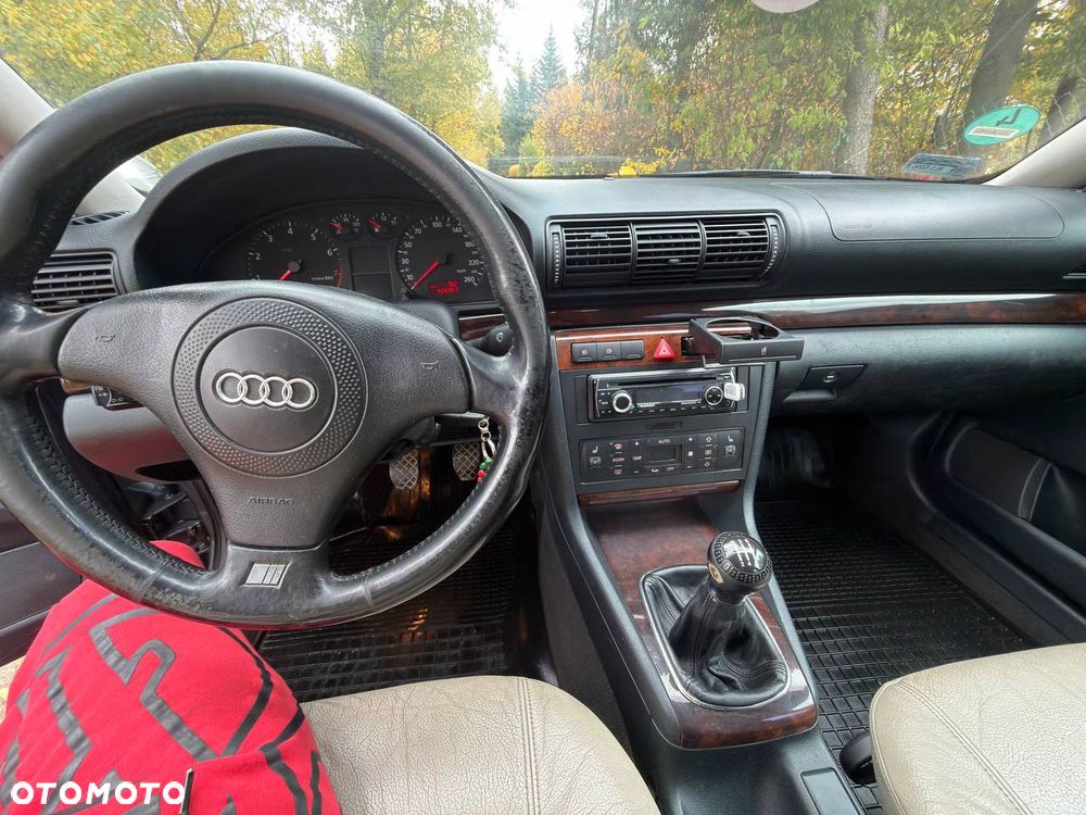Audi A4 Avant - 7