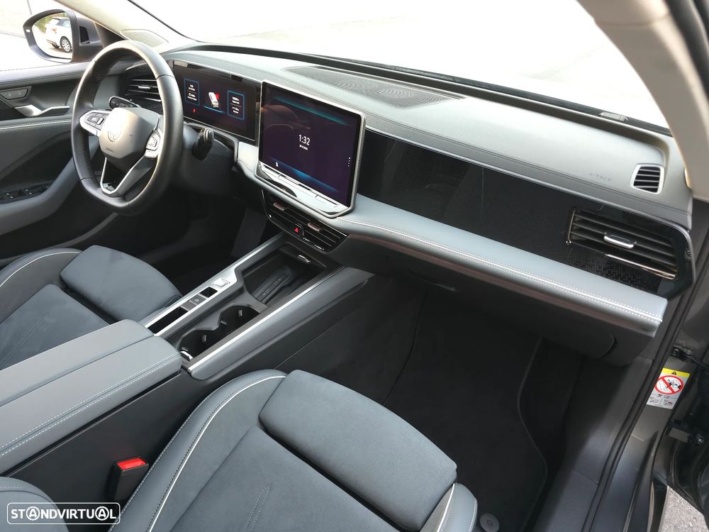 VW Passat Variant 1.5 TSI eHybrid Elegance DSG - 31