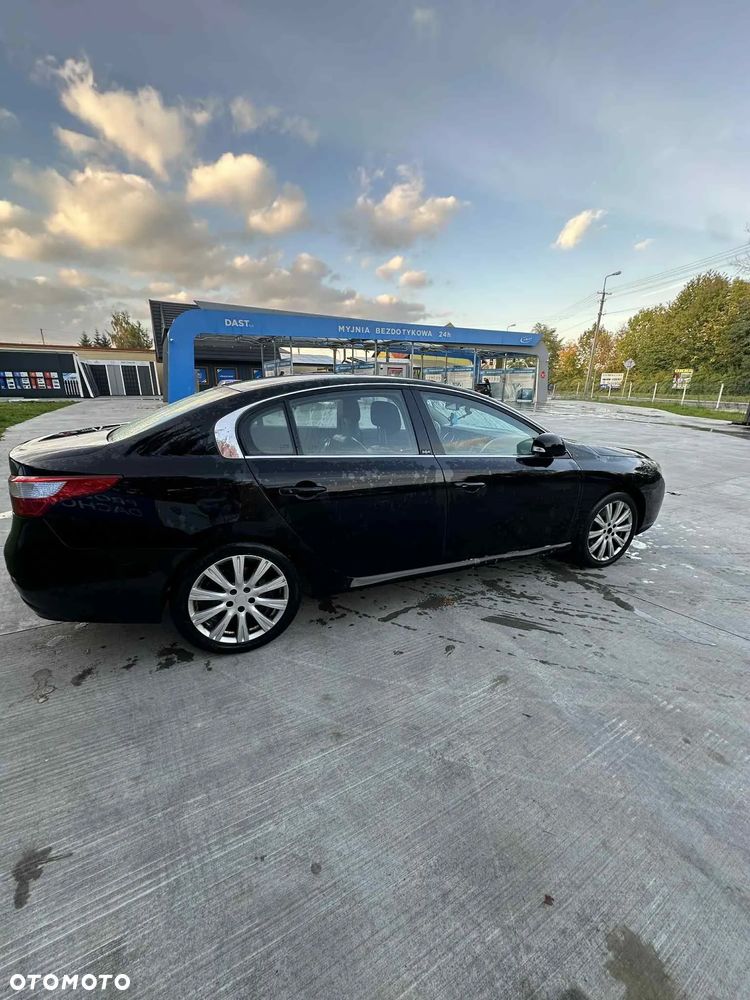 Renault Latitude - 10