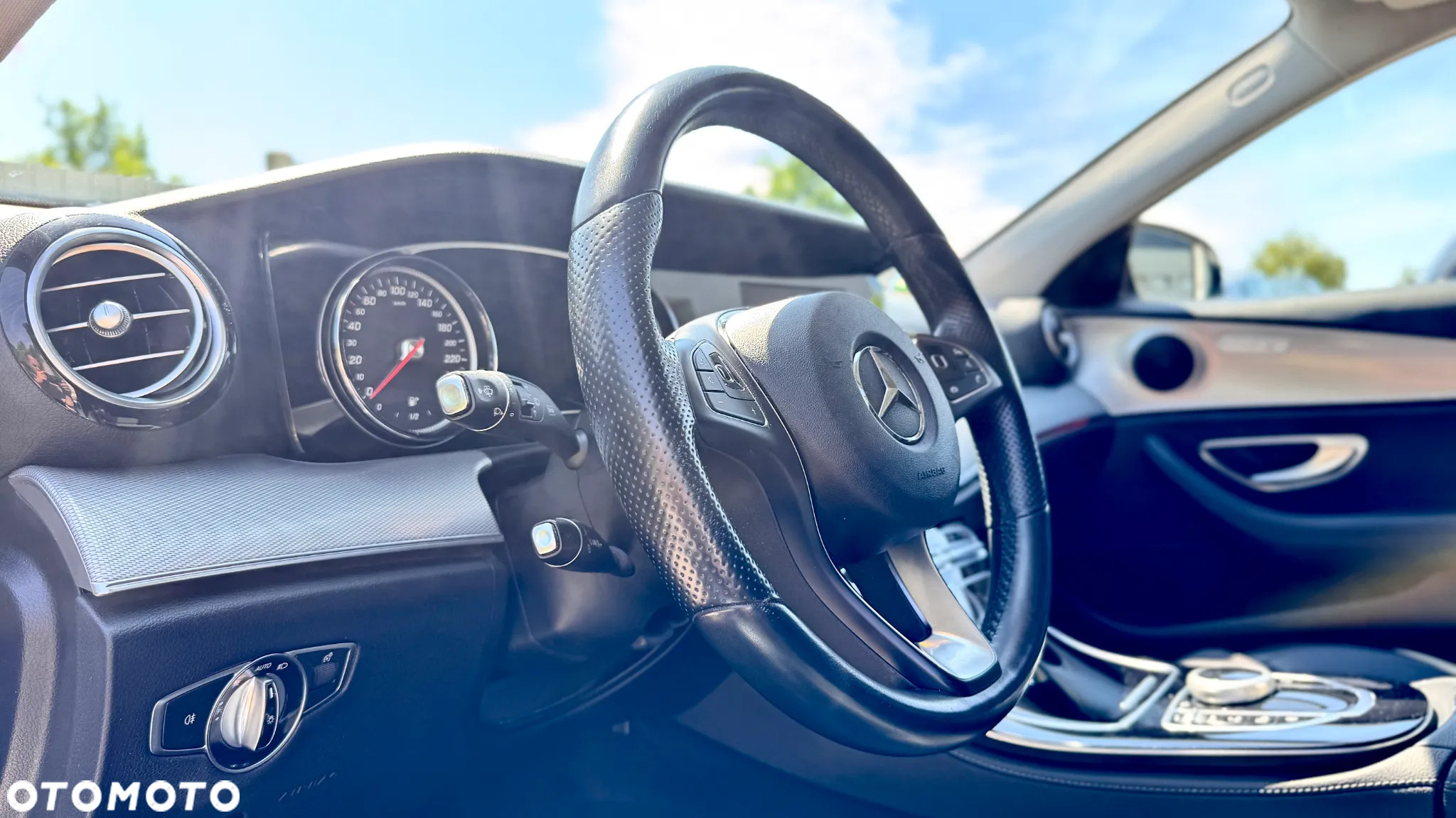 Mercedes-Benz Klasa E 200 9G-TRONIC - 20