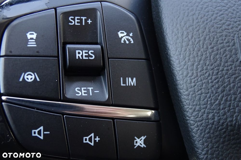 Ford Kuga 2.5 Duratec FHEV 4x4 TITANIUM X - 34
