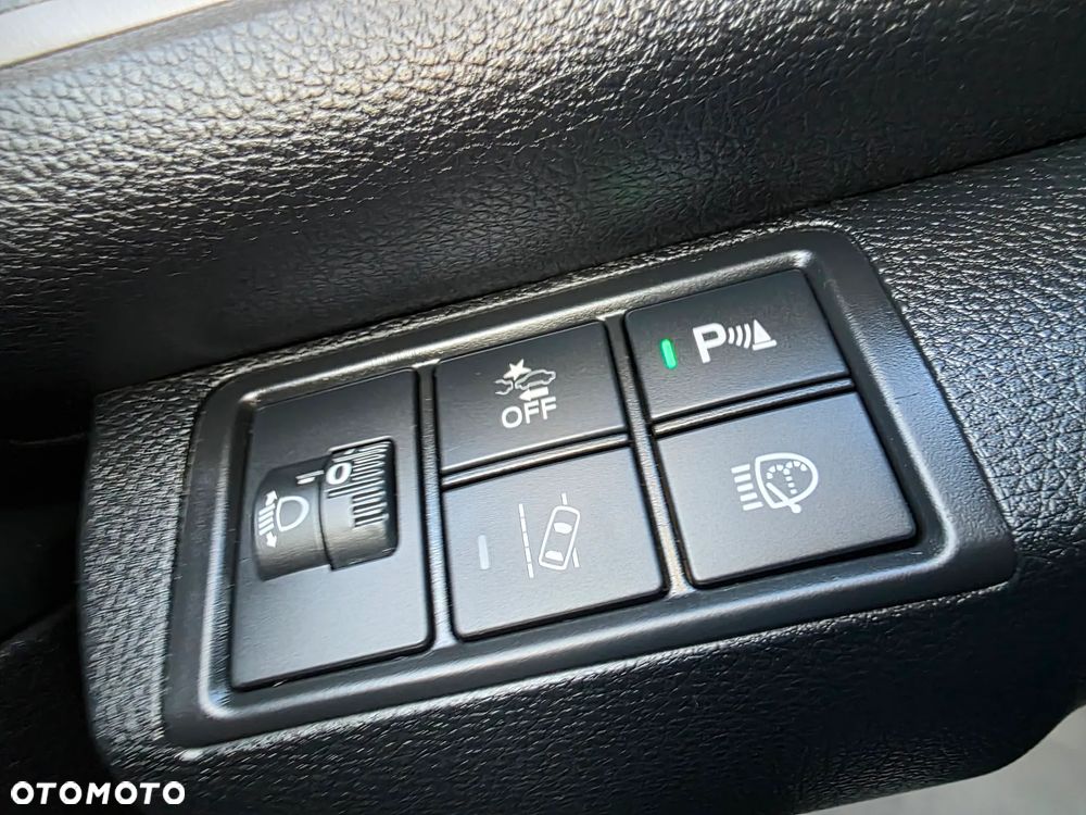 Honda Civic 1.0 i-VTEC Turbo CVT Executive Sport Line - 18