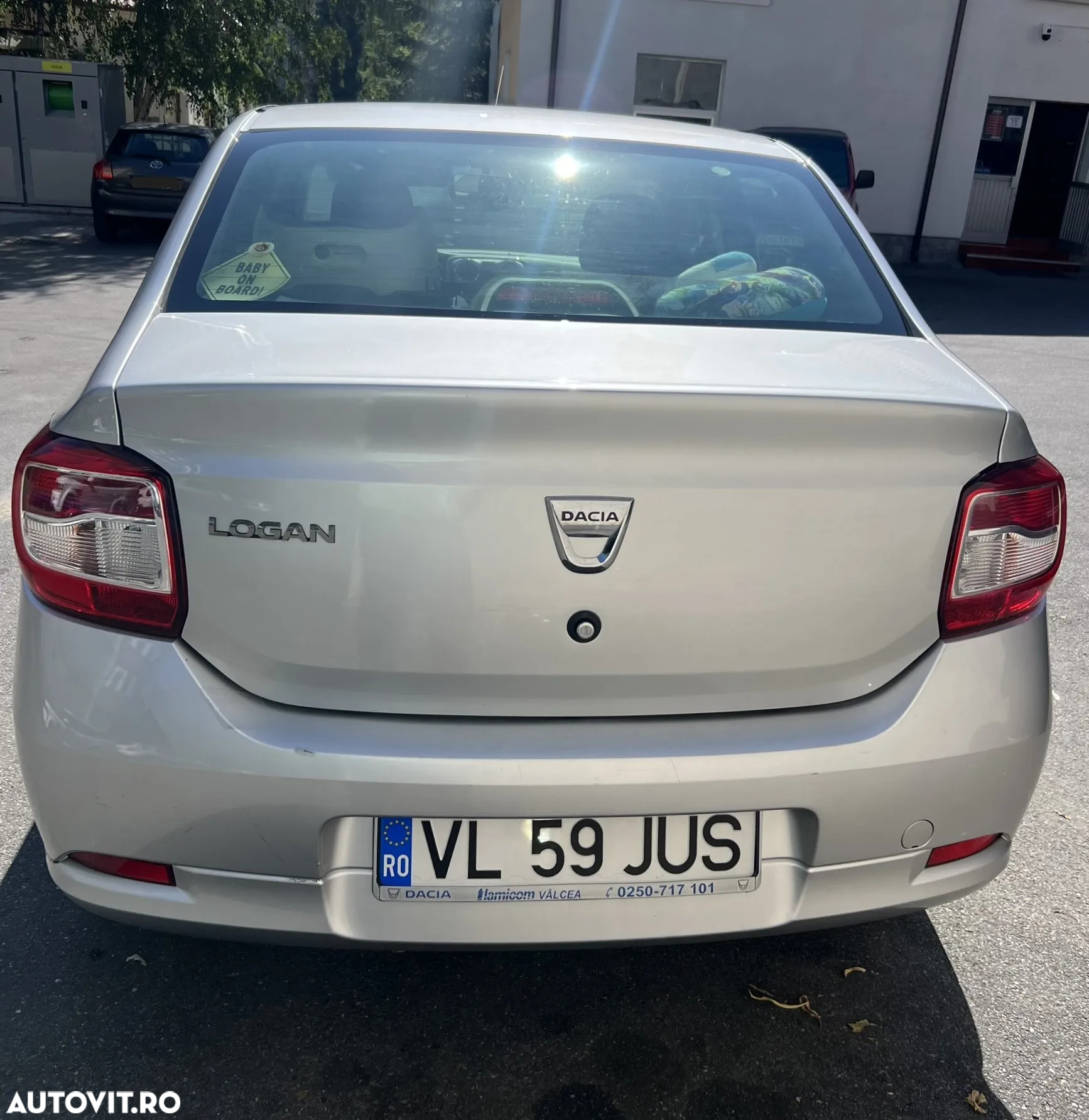 Dacia Logan 1.2 Laureate - 6