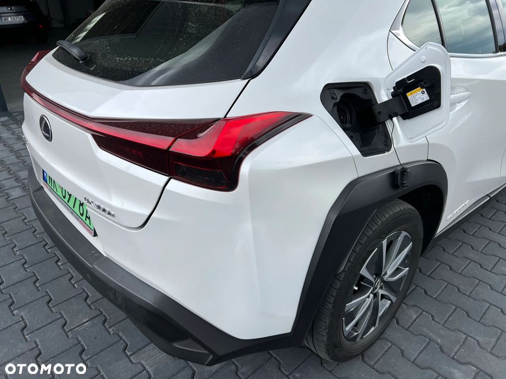 Lexus UX 300e 54.3 kWh Business Edition 2WD - 11