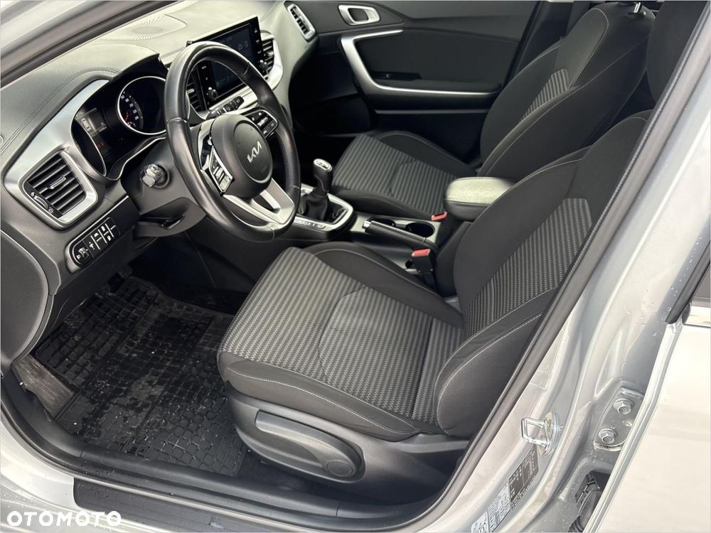 Kia Ceed 1.5 T-GDI M - 9