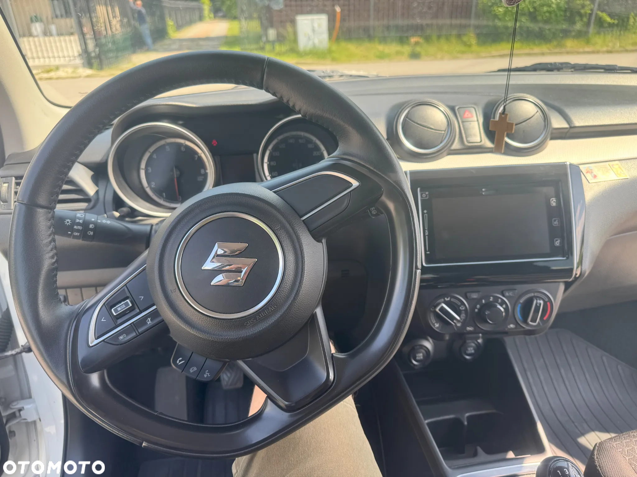 Suzuki Swift - 11