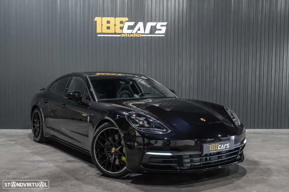Porsche Panamera 4 E-Hybrid Platinum Edition - 4