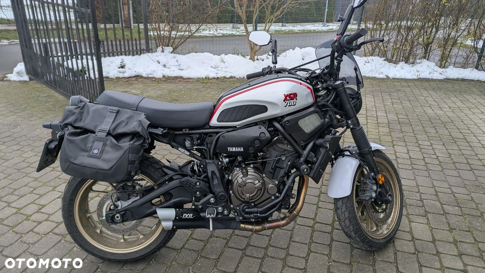 Yamaha XSR - 7