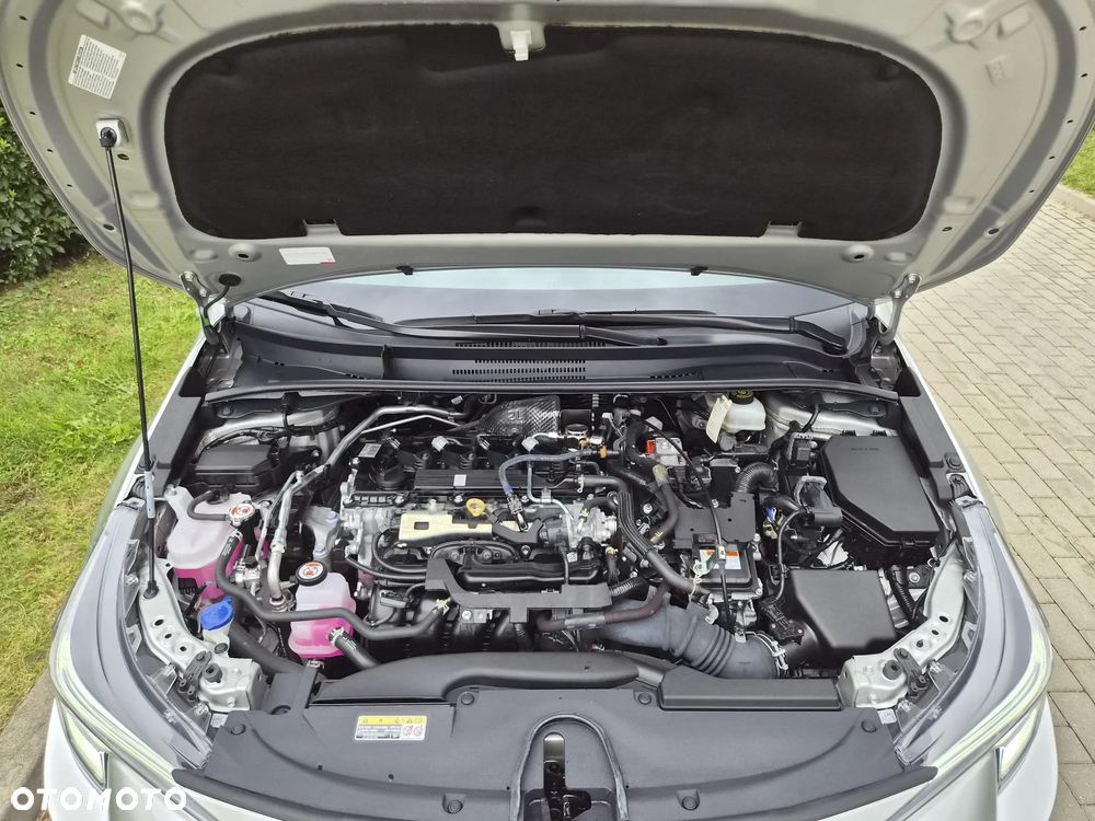 Toyota Corolla 2.0 Hybrid Style - 19